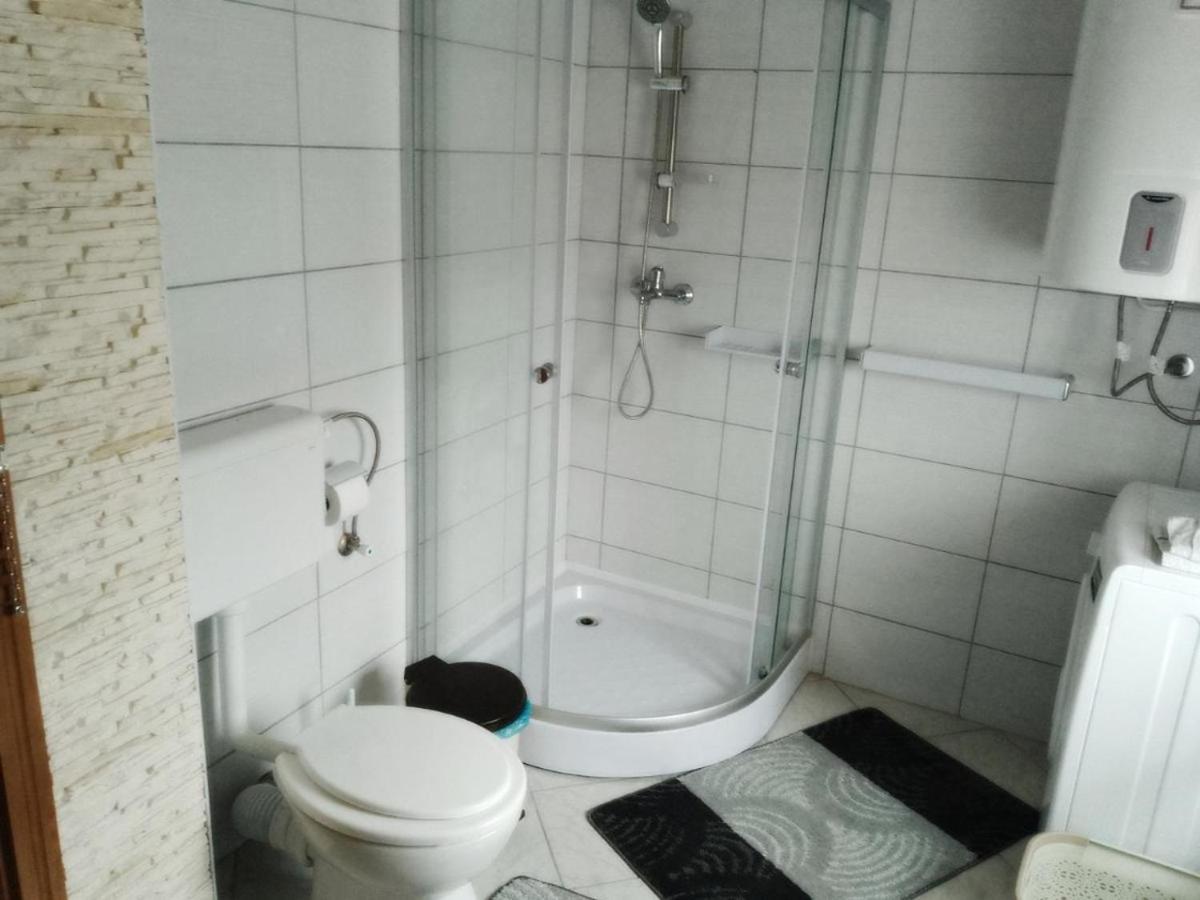 Apartman Josipa Peroj Exterior photo